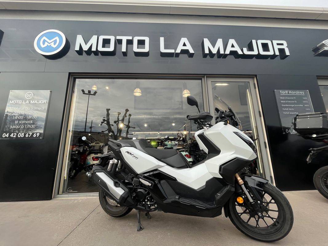 VENTE DE SCOOTER HONDA D'OCCASION A AUBAGNE 