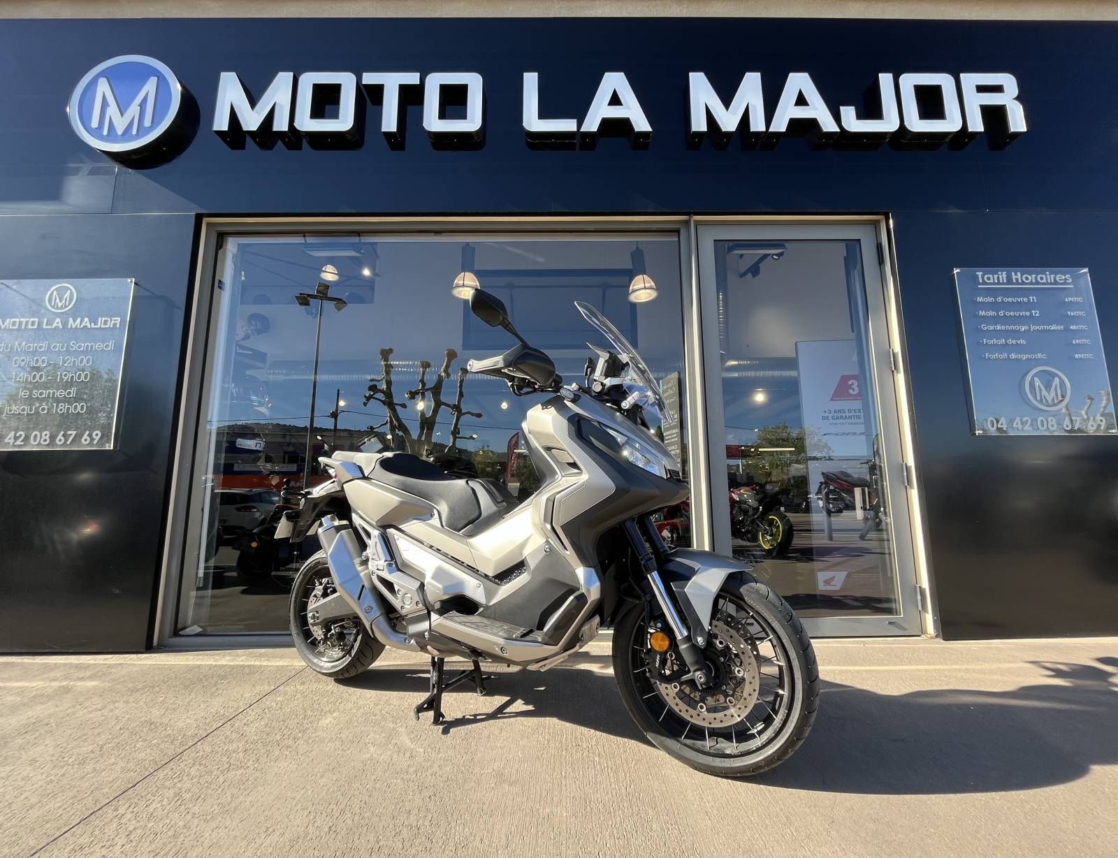 Dépôt vente de motos toutes marques Yamaha.
Honda.
Kawasaki.
KTM.
BMW.
Suzuki. Marseille Cours Lieutaud