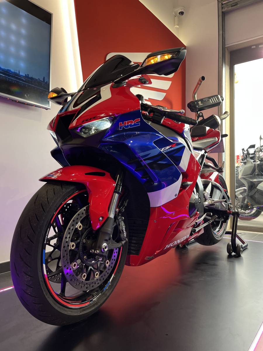 MOTO D'OCCASION HONDA CBR 1000 RR PROCHE DE MARSEILLE