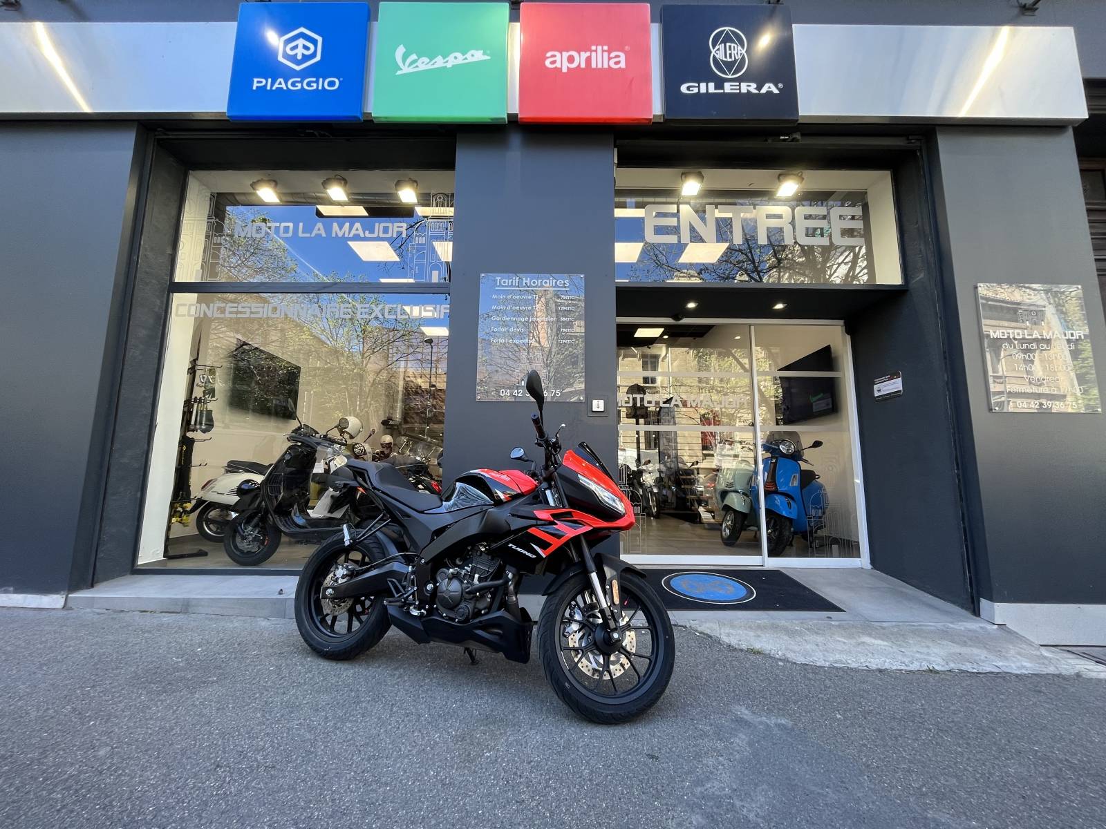VENTE DE MOTO APRILIA TUONO 125 D'OCCASION A MARSEILLE