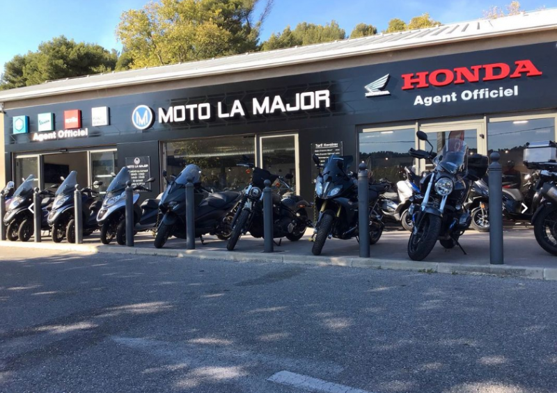 MOTO LA MAJOR AUBAGNE YAMAHA T-MAX 560 TECH MAX