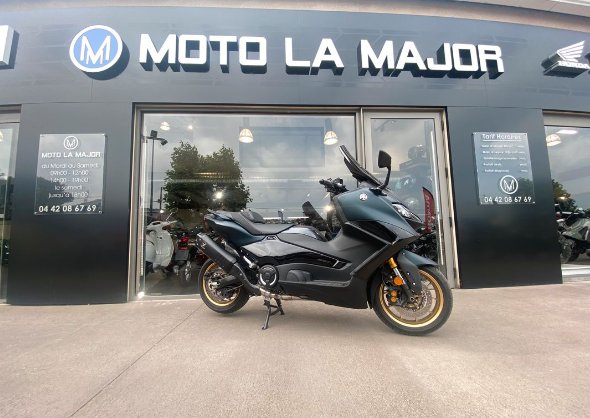 YAMAHA TMAX 560 TECHMAX A AUBAGNE
