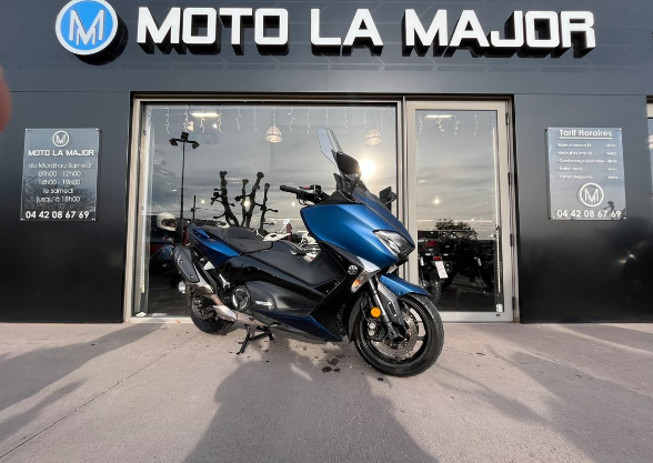 YAMAHA T-MAX 530 DX A AUBAGNE PROCHE DE MARSEILLE