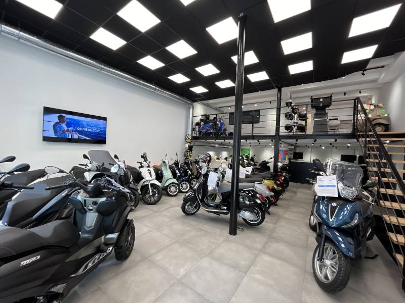 VENTE MOTO DE LA MARQUE BMW A MOTO LA MAJOR MARSEILLE 13002