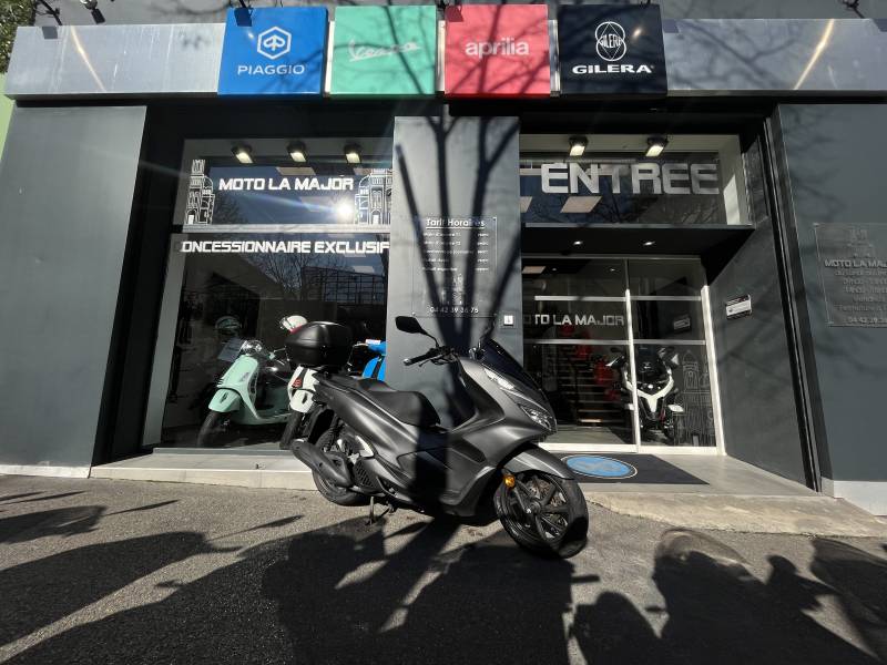 VENTE DE SCOOTER HONDA D'OCCASION A LA JOLIETTE MARSEILLE