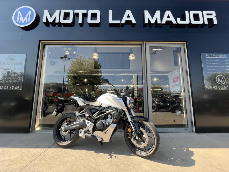 VENTE MOTO HONDA CB125R A AUBAGNE PROCHE DE MARSEILLE