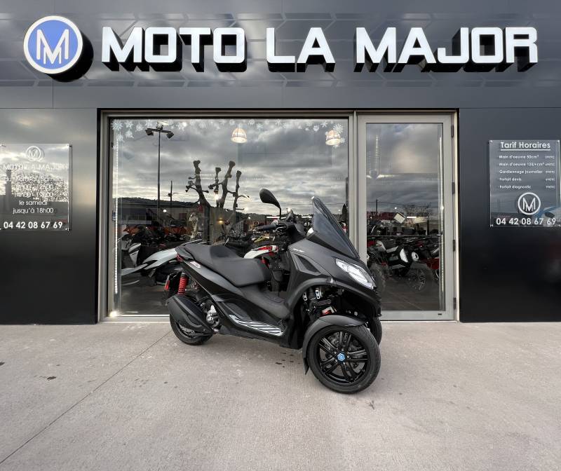 PIAGGIO MP3 300 SPORT HPE NOIR MAT