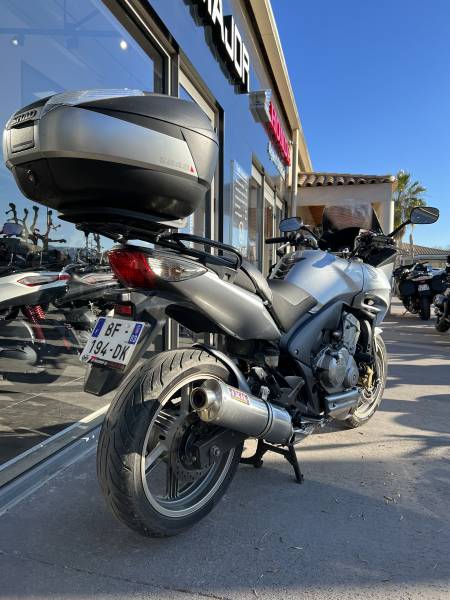 HONDA 600 CBF AVEC TOP CASE SHAD DU 05/2009