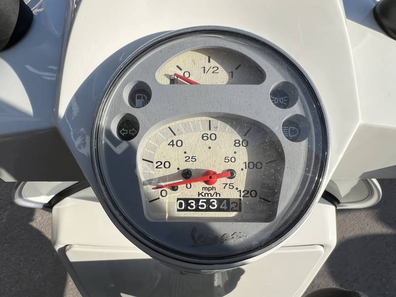 VESPA 125 PX FAIBLE KILOMETRAGE