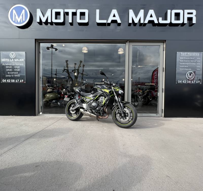 KAWASAKI Z 650 ROADSTER PARFAIT POUR PERMIS A2