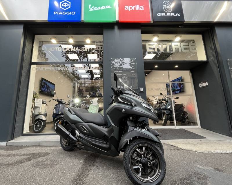 VENTE SCOOTER YAMAHA TRICITY 300 A MARSEILLE LA JOLIETTE 