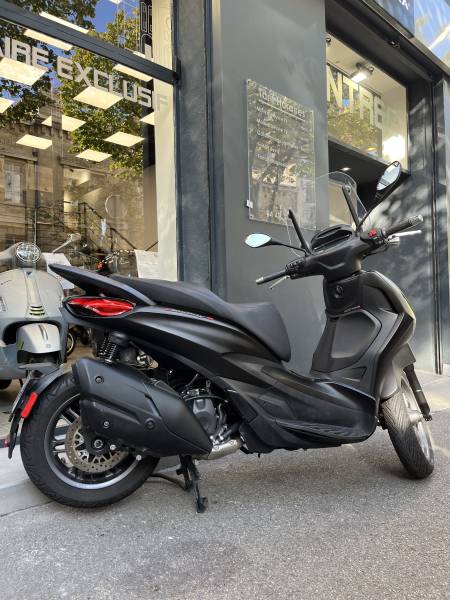 SCOOTER BEVERLY 400 HPE SPORT NOIR BON ETAT 