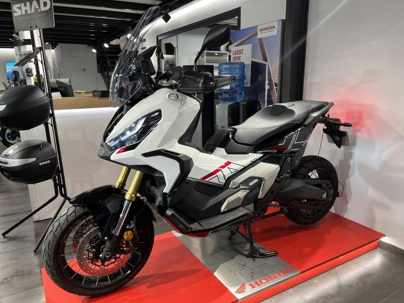 VENTE DE SCOOTER HONDA X-ADV 750 EDITION SPECIALE A AUBAGNE